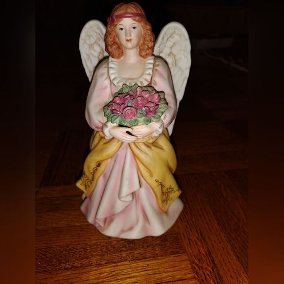 🙂Homco Home Interior Angel Figurine 8806 Holding Bouquet of Flowers - Picture 2 of 10